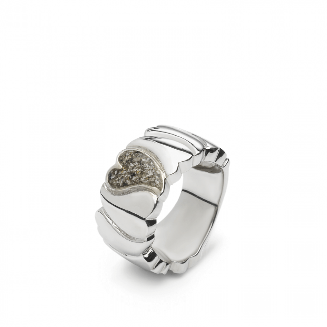Bewerkte zilveren ring met hart - RG 006