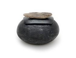 Mini urn keramiek zwart mOV/TN}