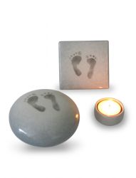 Keramiek baby urn met tegel en lichtje KLU16-9-1